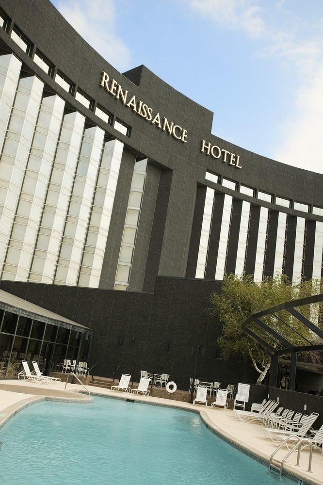 Renaissance St. Louis Airport Hotel Berkeley Bagian luar foto