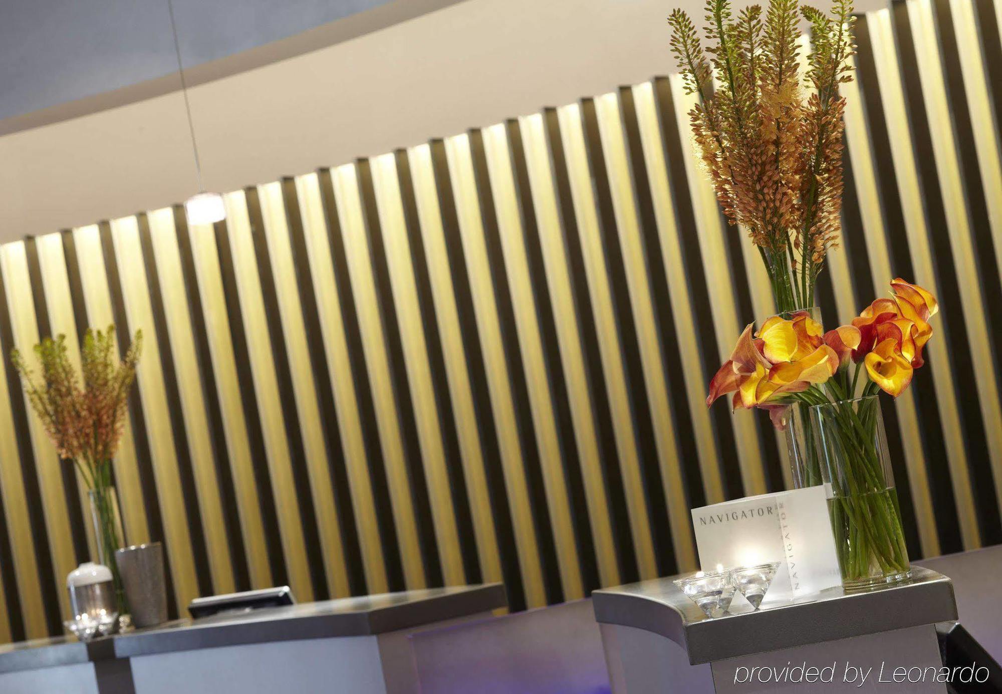 Renaissance St. Louis Airport Hotel Berkeley Bagian luar foto